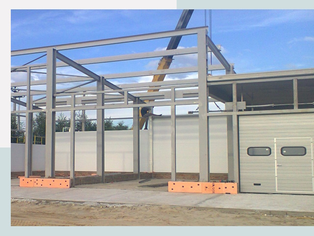 Строительство автосервисов от СтальСтрой-Дмт по цене 618 руб.